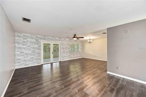 Casa en venta en North Port, Florida, 3 dormitorios, 147.25 m2 № 2383942 - foto 5