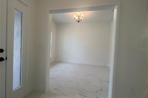 Casa en venta en Summerfield, Florida, 4 dormitorios, 208.47 m2 № 2149512 - foto 7