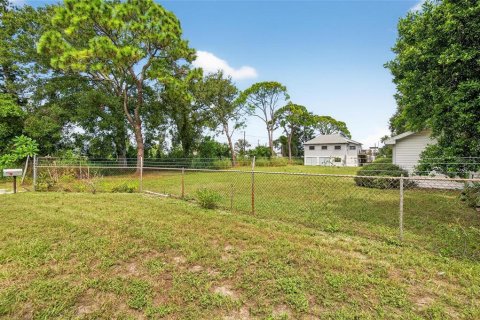 Land in Saint Petersburg, Florida № 1906512 - photo 11