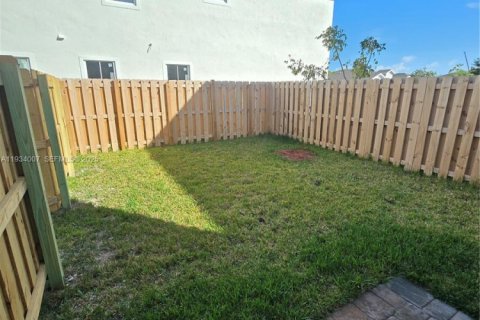 Immobilier commercial à louer à Naranja, Floride: 1 chambre № 1992261 - photo 9