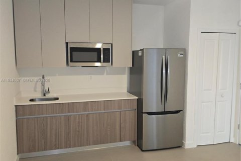 Immobilier commercial à louer à Naranja, Floride: 1 chambre № 1992261 - photo 4