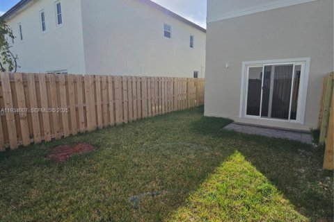 Immobilier commercial à louer à Naranja, Floride: 1 chambre № 1992261 - photo 12