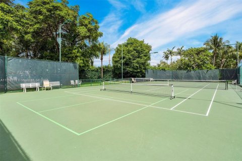 Condo in Miami, Florida, 2 bedrooms  № 1700860 - photo 23