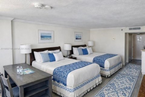 Купить кондоминиум в Санни-Айлс-Бич, Флорида 39.02м2, № 2009702 - фото 19