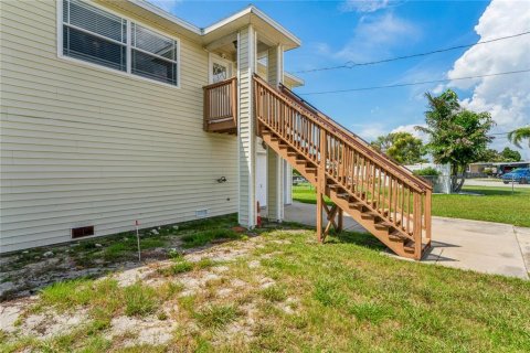 Casa en venta en Hudson, Florida, 2 dormitorios, 108.79 m2 № 2151284 - foto 3