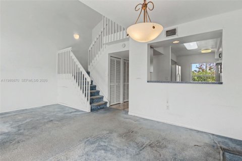 House in Hollywood, Florida 3 bedrooms, 129.97 sq.m. № 2048459 - photo 21