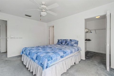 House in Hollywood, Florida 3 bedrooms, 129.97 sq.m. № 2048459 - photo 13