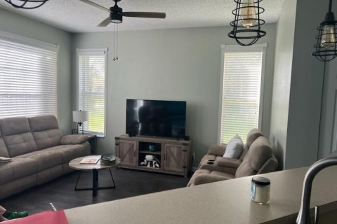 Townhouse in Lake Worth, Florida 3 bedrooms, 132.66 sq.m. № 852033 - photo 1