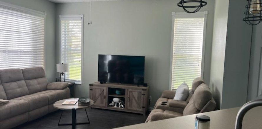 Townhouse in Lake Worth, Florida 3 bedrooms, 132.66 sq.m. № 852033