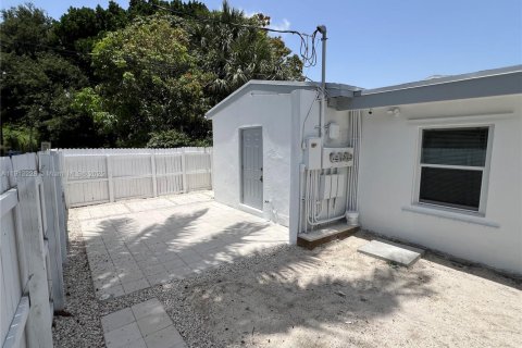 Снять в аренду виллу или дом в Холливуд, Флорида 2 спальни, 60.2м2, № 1970691 - фото 6