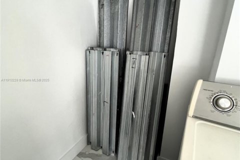 Снять в аренду виллу или дом в Холливуд, Флорида 2 спальни, 60.2м2, № 1970691 - фото 18