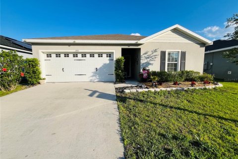 Villa ou maison à vendre à Winter Haven, Floride: 3 chambres, 132.94 m2 № 1716929 - photo 1