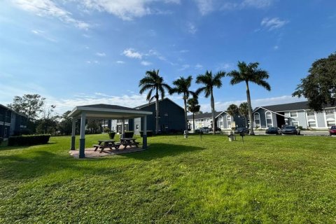 Снять в аренду кондоминиум в Орландо, Флорида 3 комнаты, 93.09м2, № 1806971 - фото 9