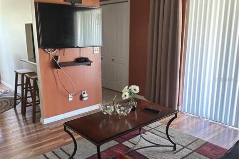 Снять в аренду кондоминиум в Орландо, Флорида 3 комнаты, 93.09м2, № 1806971 - фото 4