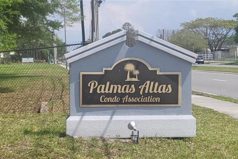 Снять в аренду кондоминиум в Орландо, Флорида 3 комнаты, 93.09м2, № 1806971 - фото 1