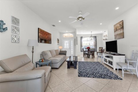 Villa ou maison à vendre à Punta Gorda, Floride: 3 chambres, 164.16 m2 № 2433066 - photo 4