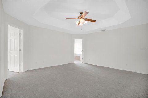 House in Oviedo, Florida 4 bedrooms, 223.43 sq.m. № 2215347 - photo 19