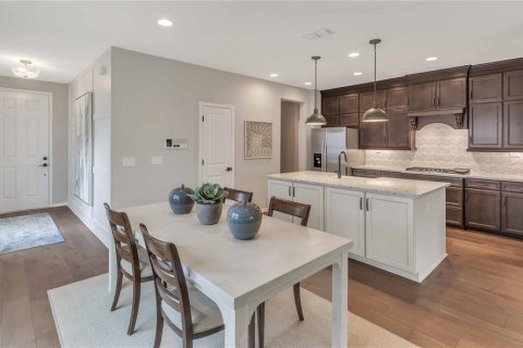 House in Green Cove Springs, Florida 4 bedrooms, 174.66 sq.m. № 1793358 - photo 3