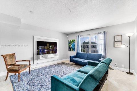 Adosado en alquiler en Hollywood, Florida, 3 dormitorios, 168.62 m2 № 1945249 - foto 19