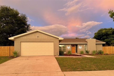 Casa en venta en Brandon, Florida, 4 dormitorios, 167.41 m2 № 1910020 - foto 2