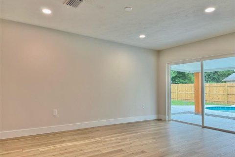 Casa en venta en Brandon, Florida, 4 dormitorios, 167.41 m2 № 1910020 - foto 11