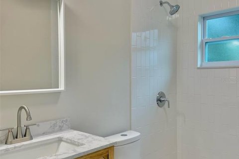 Casa en venta en Brandon, Florida, 4 dormitorios, 167.41 m2 № 1910020 - foto 18
