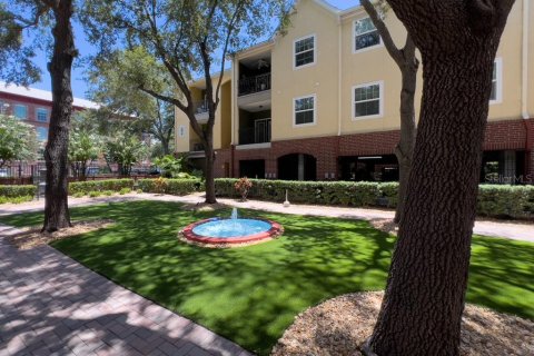 Condominio en venta en Tampa, Florida, 1 dormitorio, 96.99 m2 № 1723908 - foto 9