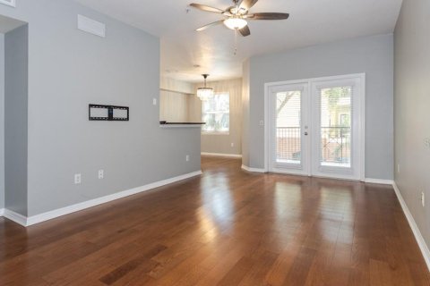 Condominio en venta en Tampa, Florida, 1 dormitorio, 96.99 m2 № 1723908 - foto 13