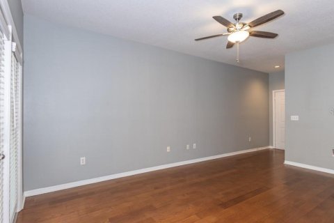 Condominio en venta en Tampa, Florida, 1 dormitorio, 96.99 m2 № 1723908 - foto 15