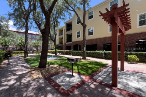 Condominio en venta en Tampa, Florida, 1 dormitorio, 96.99 m2 № 1723908 - foto 10