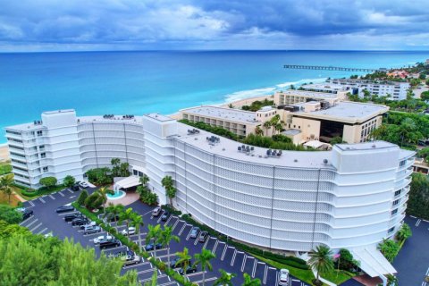 Condo in Palm Beach, Florida, 2 bedrooms  № 856144 - photo 1