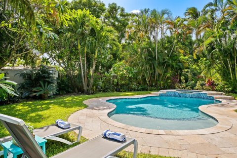 House in Fort Lauderdale, Florida 3 bedrooms, 128.21 sq.m. № 2365330 - photo 2