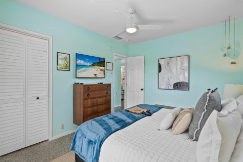 House in Fort Lauderdale, Florida 3 bedrooms, 128.21 sq.m. № 2365330 - photo 25