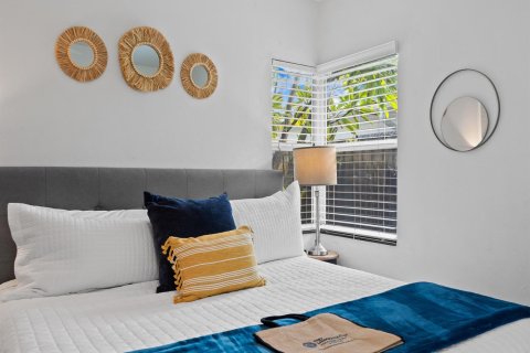 House in Fort Lauderdale, Florida 3 bedrooms, 128.21 sq.m. № 2365330 - photo 22