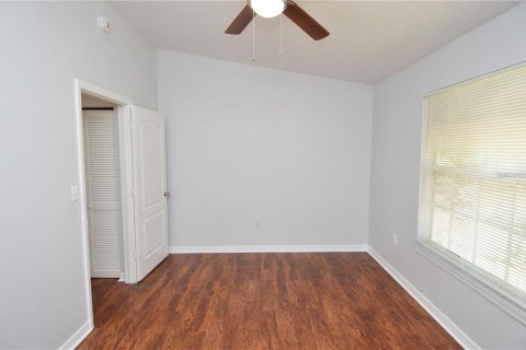 Townhouse in Tampa, Florida 2 bedrooms, 96.06 sq.m. № 1905340 - photo 12