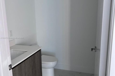 Condo in Sunny Isles Beach, Florida, 2 bedrooms  № 1831065 - photo 12