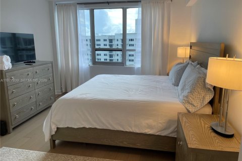 Condo in Miami Beach, Florida, 1 bedroom  № 2044594 - photo 11