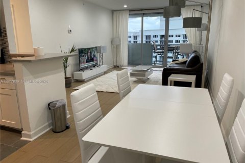 Condo in Miami Beach, Florida, 1 bedroom  № 2044594 - photo 7