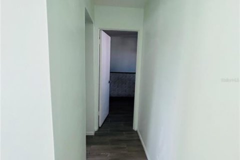 Copropriété à louer à Sarasota, Floride: 2 chambres, 67.63 m2 № 1540127 - photo 9