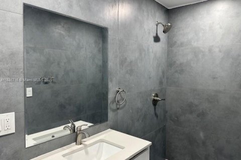 Купить виллу или дом в Дания-Бич, Флорида 6 спален, 251.02м2, № 1935194 - фото 29