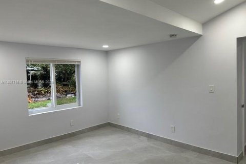 Купить виллу или дом в Дания-Бич, Флорида 6 спален, 251.02м2, № 1935194 - фото 18