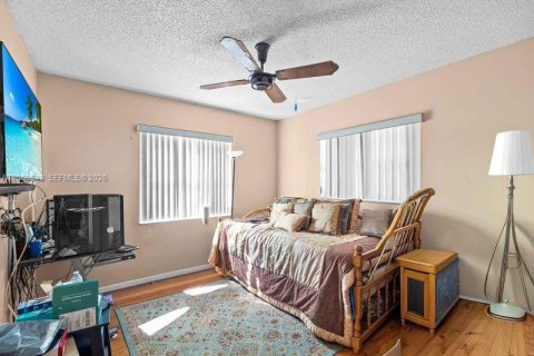 Casa en venta en Pembroke Pines, Florida, 4 dormitorios, 158.77 m2 № 2307798 - foto 23