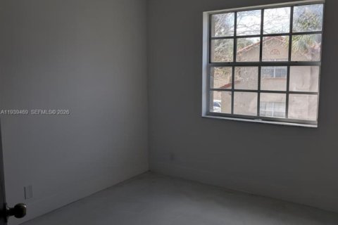 Copropriété à louer à Pembroke Pines, Floride: 3 chambres, 104.52 m2 № 1997446 - photo 12