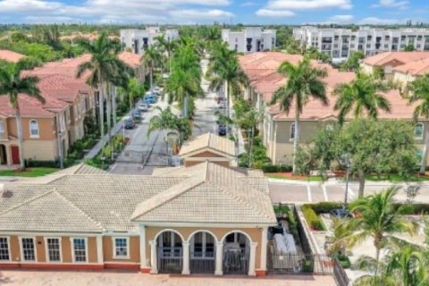 Touwnhouse à vendre à Tamarac, Floride: 2 chambres, 107.3 m2 № 2402644 - photo 20