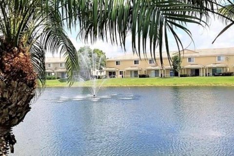 Touwnhouse à vendre à Tamarac, Floride: 2 chambres, 107.3 m2 № 2402644 - photo 26