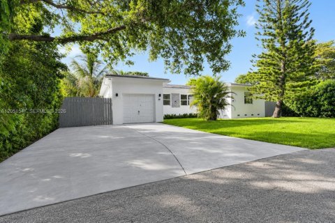 Villa ou maison à vendre à Biscayne Park, Floride: 3 chambres № 2262787 - photo 3