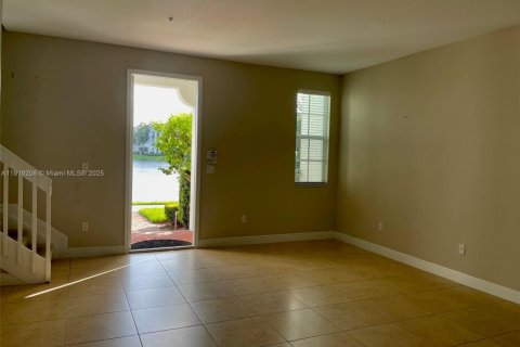 Adosado en alquiler en Miramar, Florida, 3 dormitorios, 178.28 m2 № 1974887 - foto 4