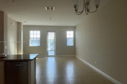 Adosado en alquiler en Miramar, Florida, 3 dormitorios, 178.28 m2 № 1974887 - foto 11