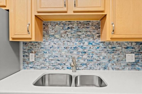 Condo in Daytona Beach, Florida, 2 bedrooms  № 1578278 - photo 12