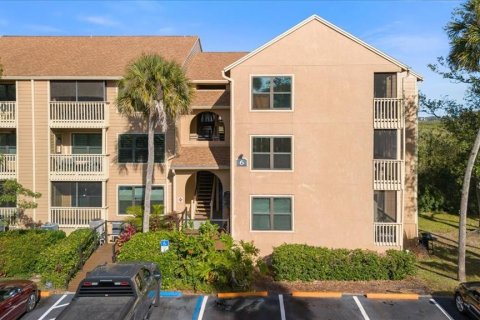 Condo in Daytona Beach, Florida, 2 bedrooms  № 1578278 - photo 1